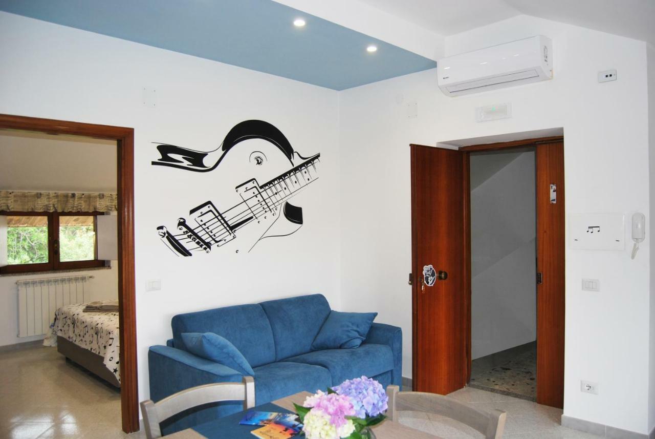 Jazz & Blues Apartments Near " Sentiero Degli Dei " อาเจโรลา ภายนอก รูปภาพ