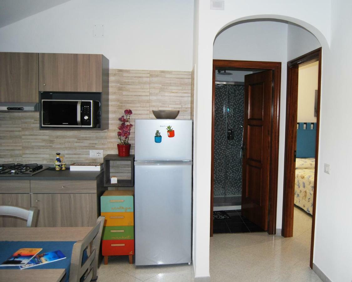 Jazz & Blues Apartments Near " Sentiero Degli Dei " อาเจโรลา ภายนอก รูปภาพ