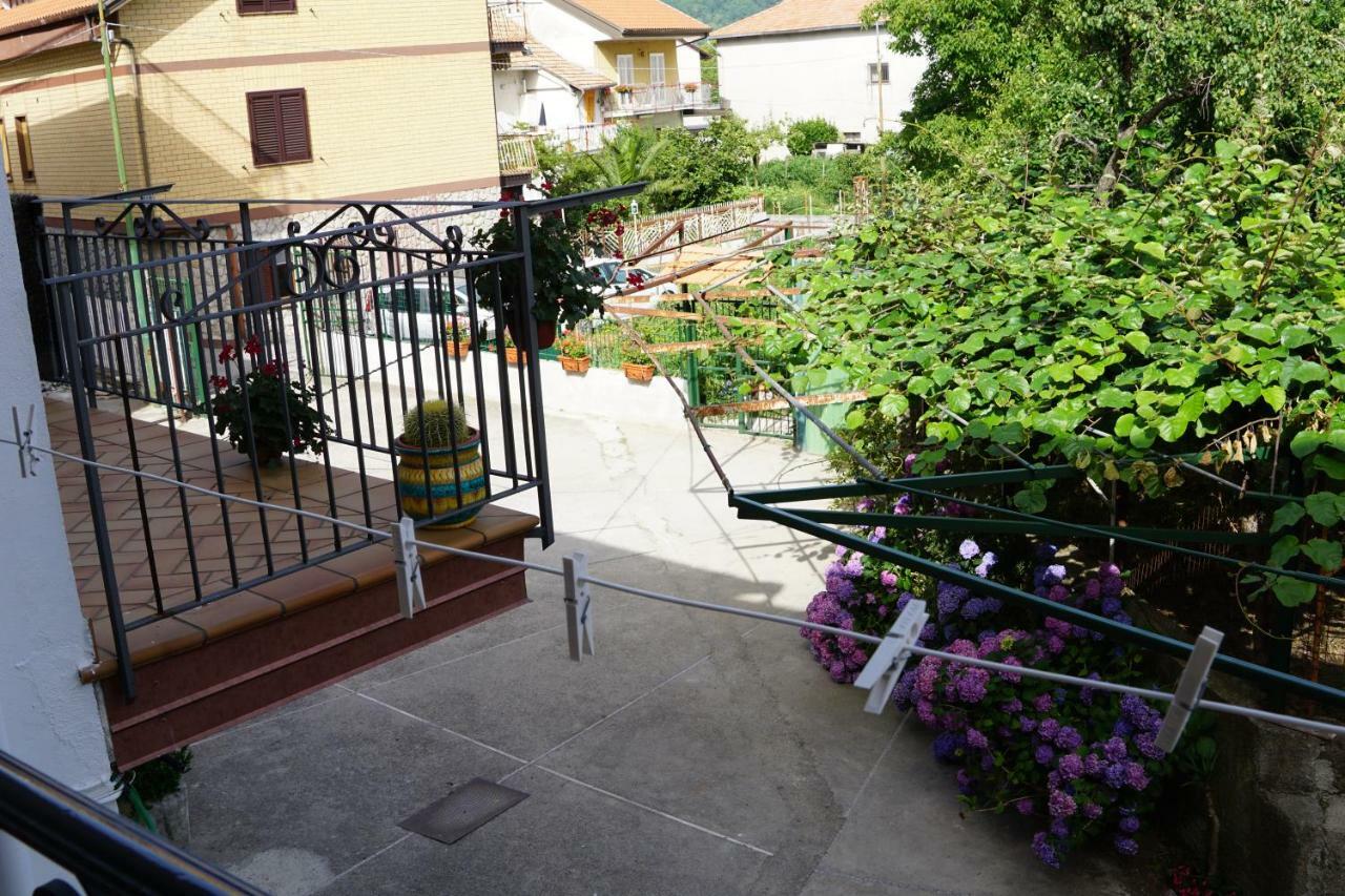 Jazz & Blues Apartments Near " Sentiero Degli Dei " อาเจโรลา ภายนอก รูปภาพ