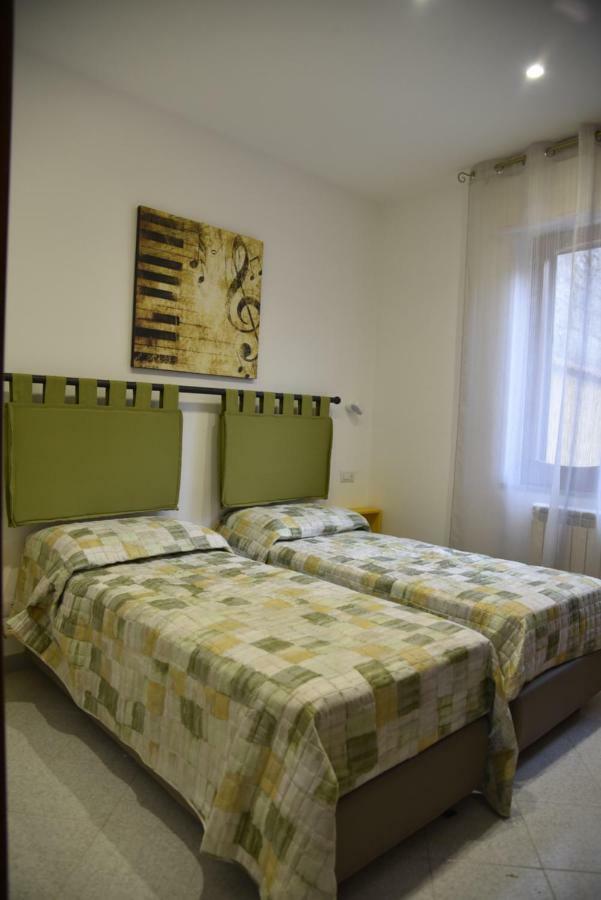 Jazz & Blues Apartments Near " Sentiero Degli Dei " อาเจโรลา ภายนอก รูปภาพ